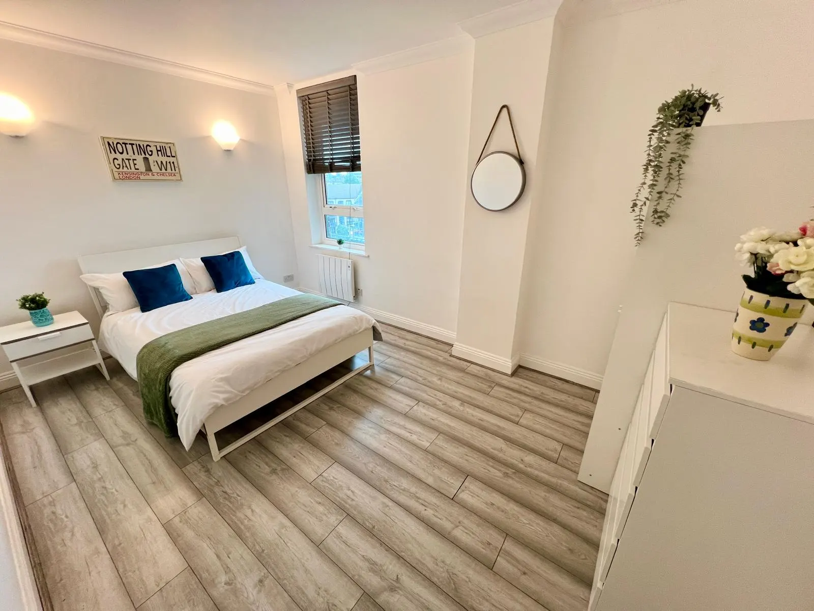 Double room near Crossharbour